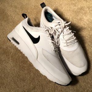 Women’s Nike Air Max Thea